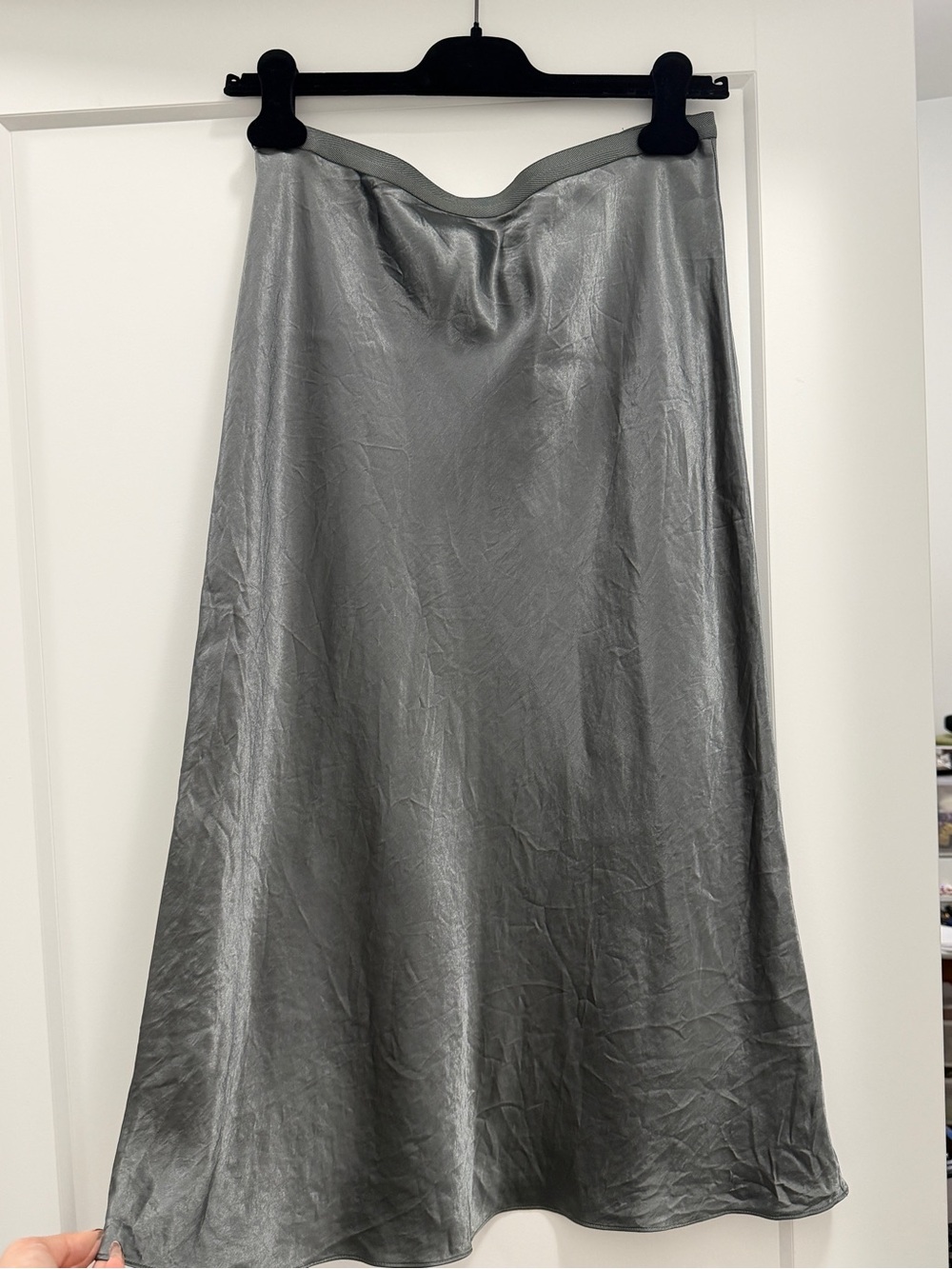 Vince - Satin skirt, Size S